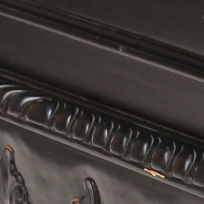 <img class='t_img' src='//www.hudsonfurniture.com.au/cdn/shop/t/39/assets/f_blackpaint.jpg?v=66721586193930235891676957956'/><br/> <em>Black paint</em>