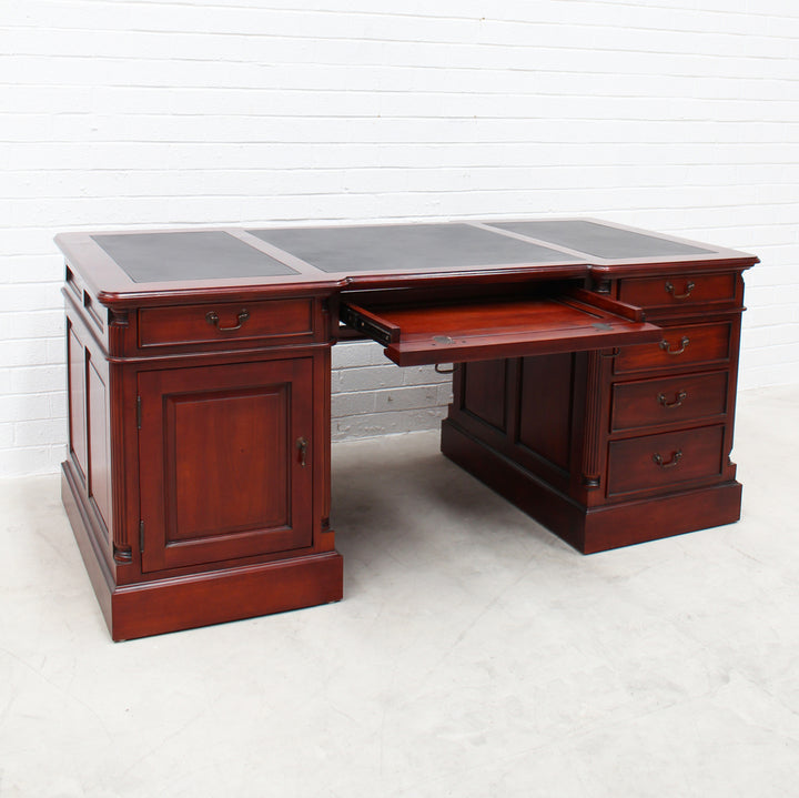 Partner Desk