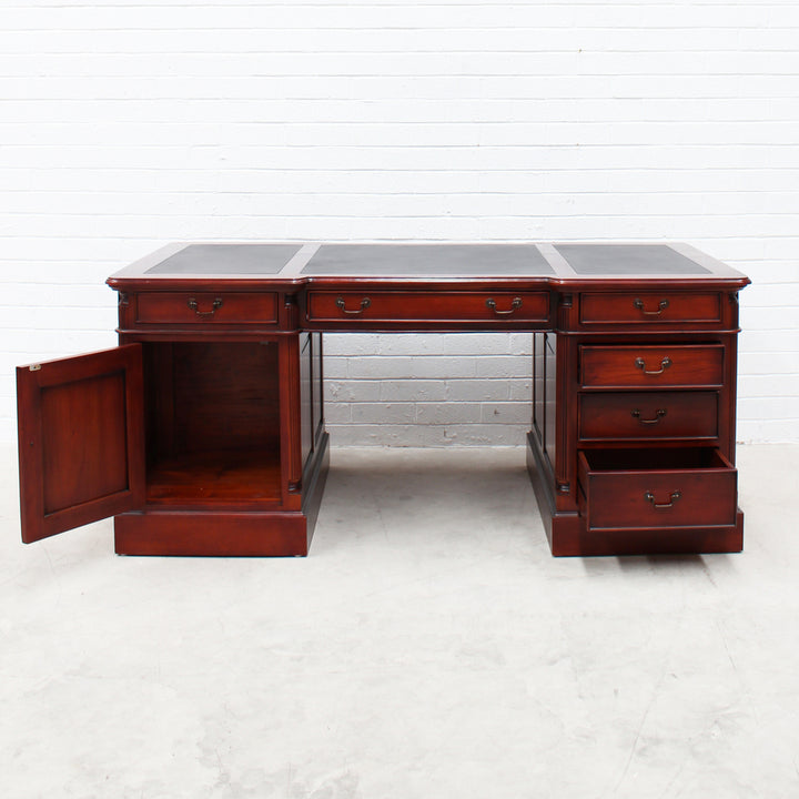 Partner Desk